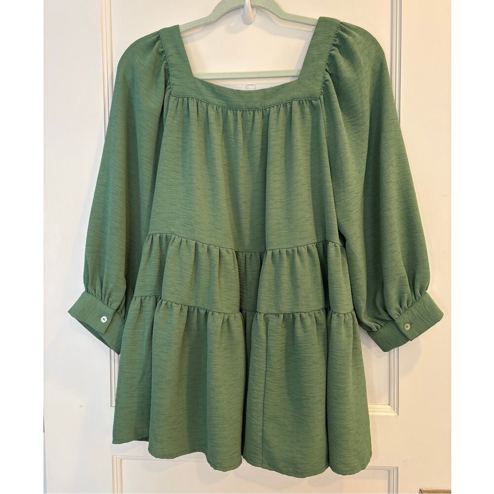 Entro Green Textured Tiered Babydoll Top Square Neck Balloon Sleeve Size Medium - Picture 2 of 4